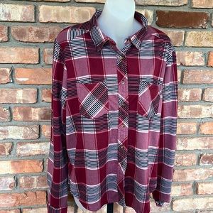 Eden & Olivia size large plaid long sleeve button down by Buckle